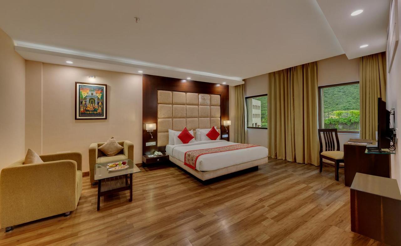 Spectrum Resort&Spa Udaipur Exterior foto