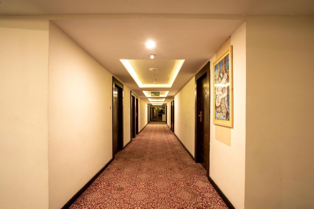 Spectrum Resort&Spa Udaipur Exterior foto