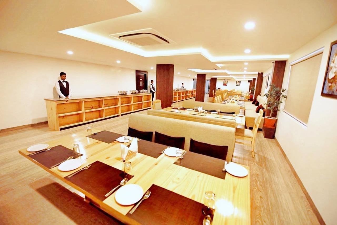 Spectrum Resort&Spa Udaipur Exterior foto